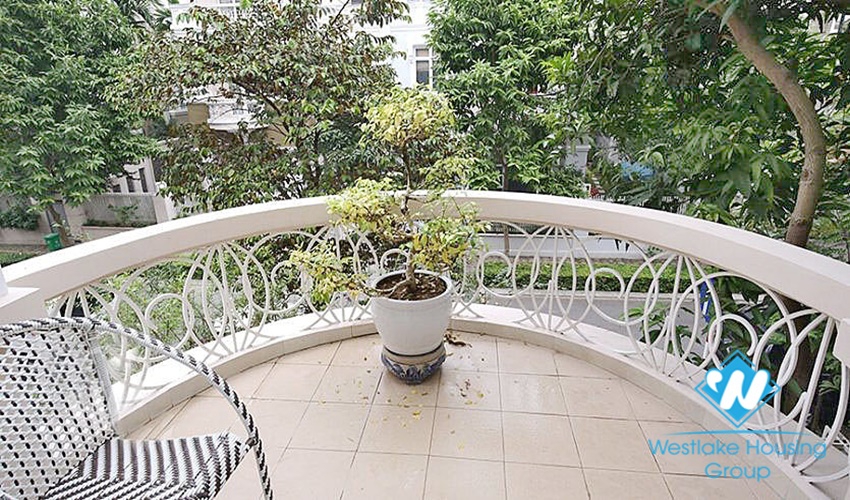 Fully furnished villa for rent with five bedrooms, very open living space